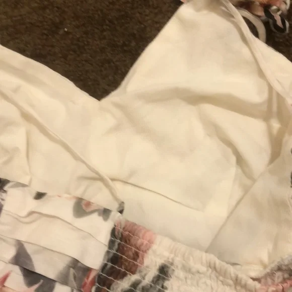 Express Pink and Cream Ruched Tie Front Camisole - Picture 3 of 5